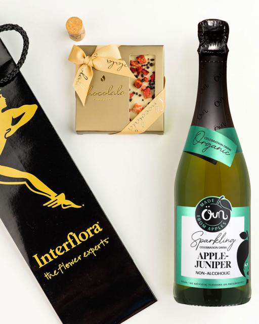 Gift bag with apple-juniper sparkling drink (0% alc)