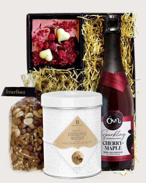 Small gift box with maple-cherry sparkling drink (alcohol-free)